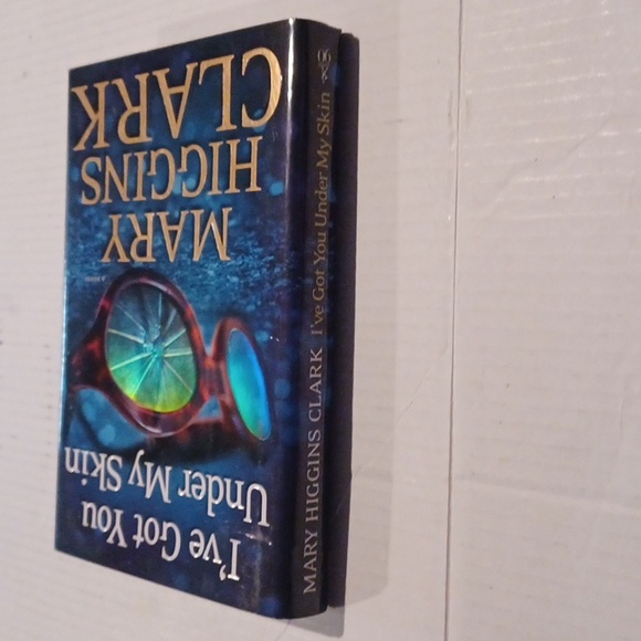 4/$40 I've Got You Under My Skin by Mary Higgins Clark - Hardcover Novel - Picture 3 of 9